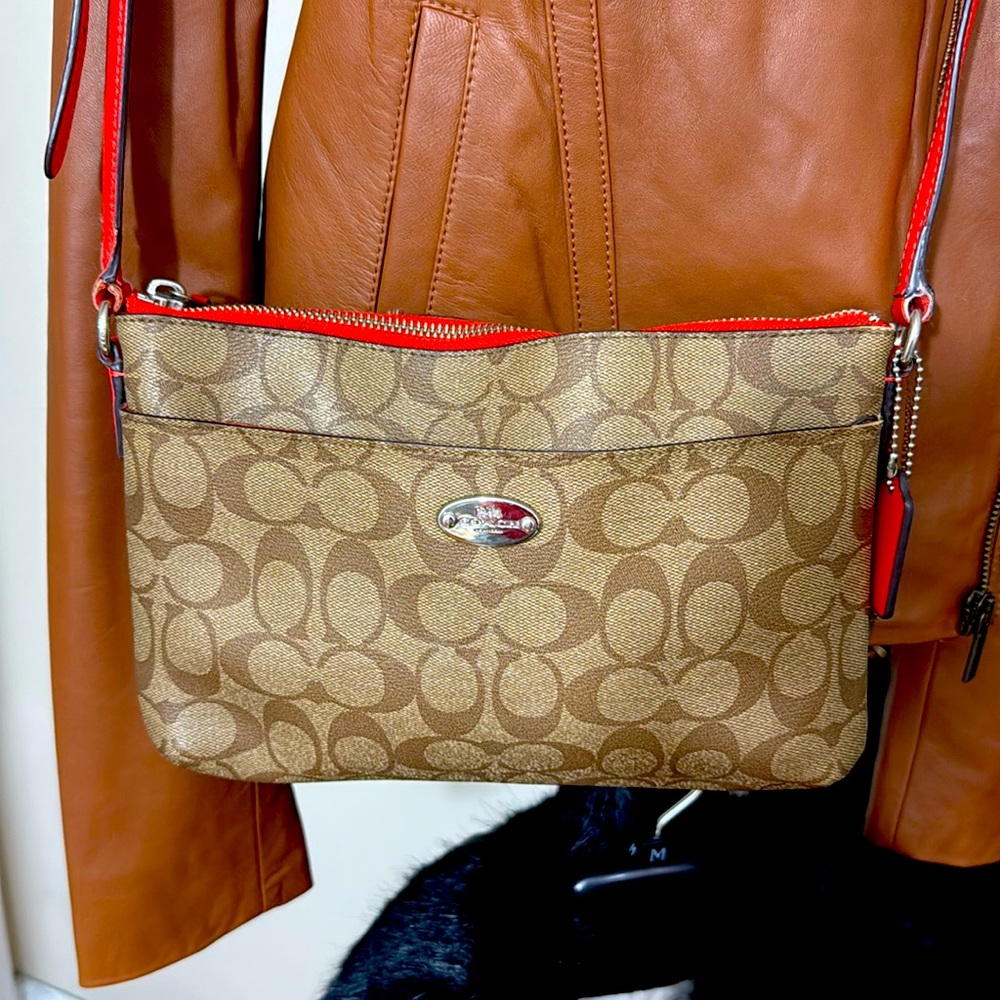 COACH Signature Crossbody bag